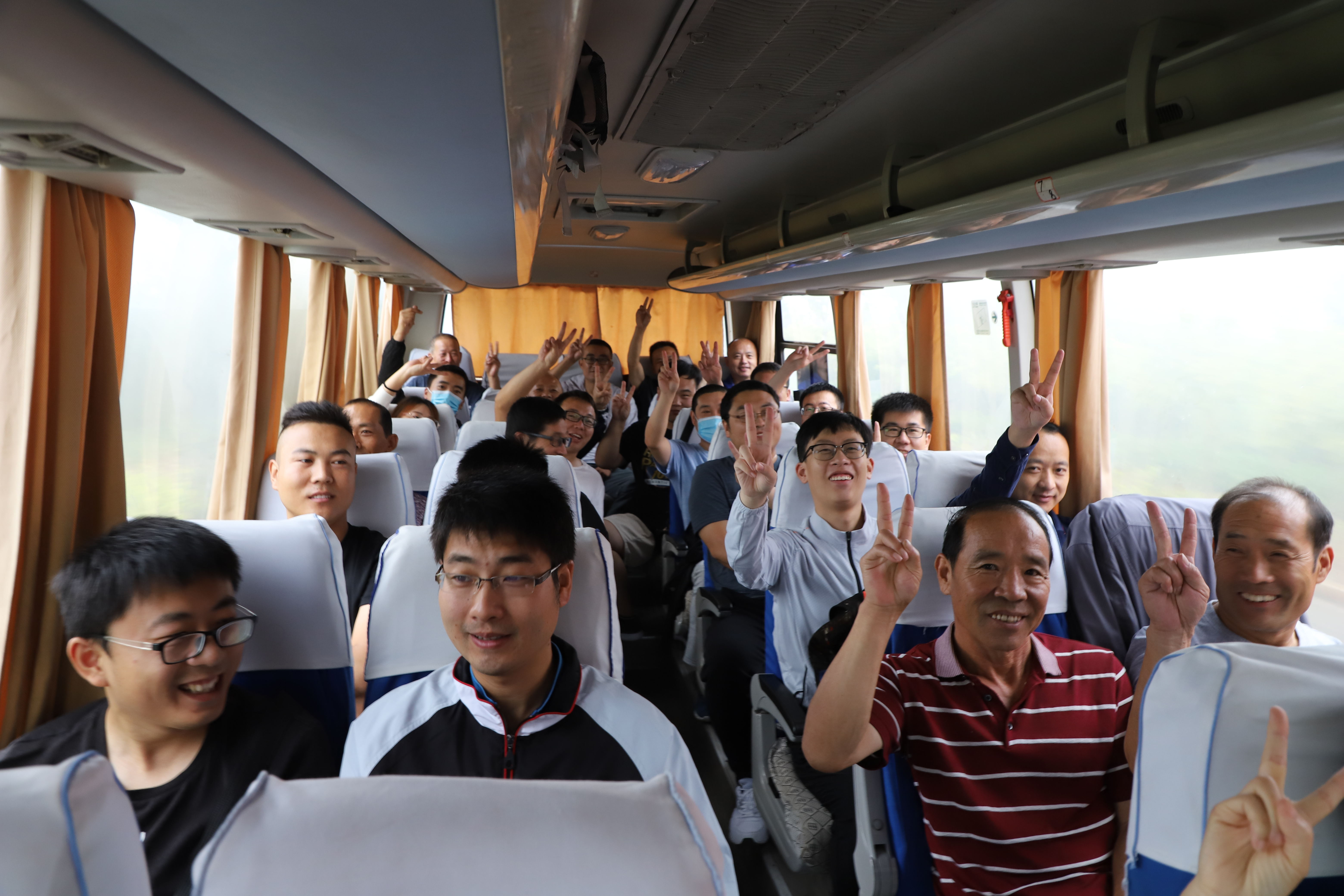 重山光電組織游覽齊山團(tuán)建活動12